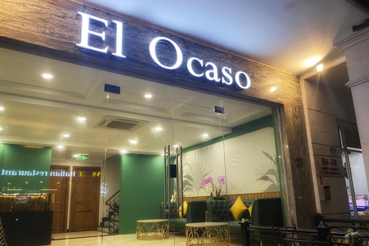 El Ocaso And Ho Chi Minh City